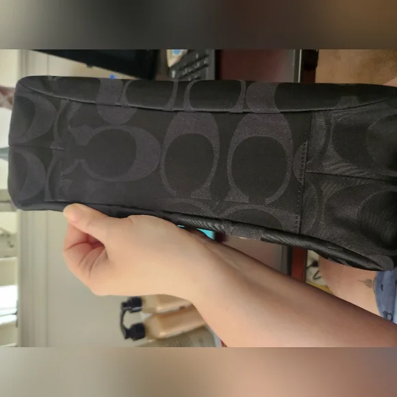 Coach Black Signature Fabric Shoulder Purse Handbag - Picture 3 of 10